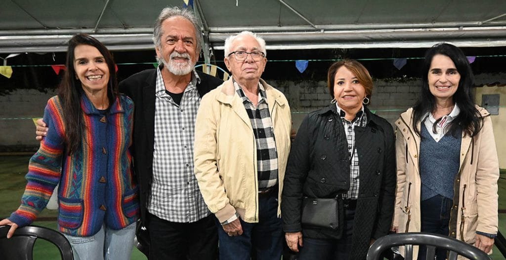 Ana Magalhães, Lacerda Júnior, Osmar Alves, Antônia Firmino e Alda Magalhães Ana Magalhães, Lacerda Júnior, Osmar Alves, Antônia Firmino e Alda Magalhães