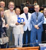 Fernando César Mesquita ladeado dos diretores da Casa do Ceará Fernando César Mesquita ladeado dos diretores da Casa do Ceará